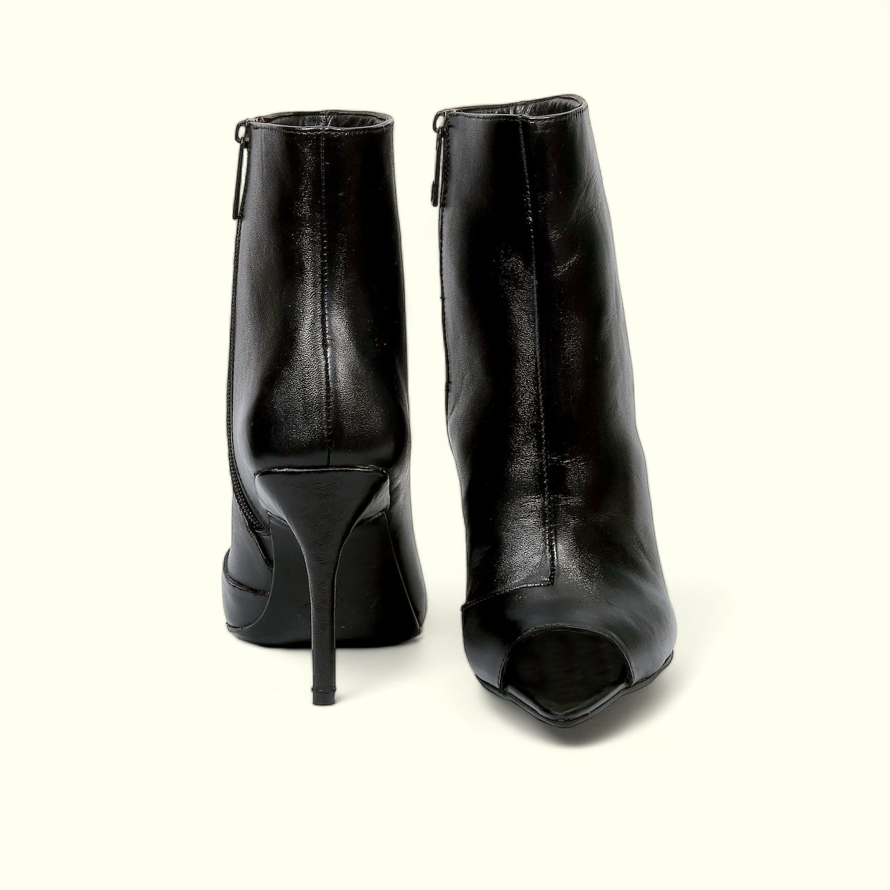 Dacuir Elegance Series Black Stylish Heeled Boots – Fashion Forward and Unapologetically Bold